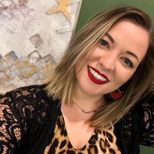 Meet your Posher, Alyssa